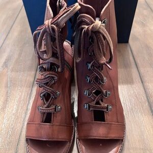 Elegant Brown Lace-Up Women's open toe Boots. Size 9 Vintage Foundry Co